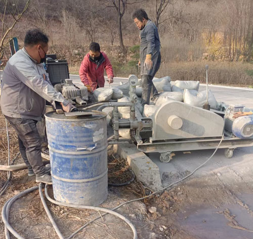 同心路面下沉注浆